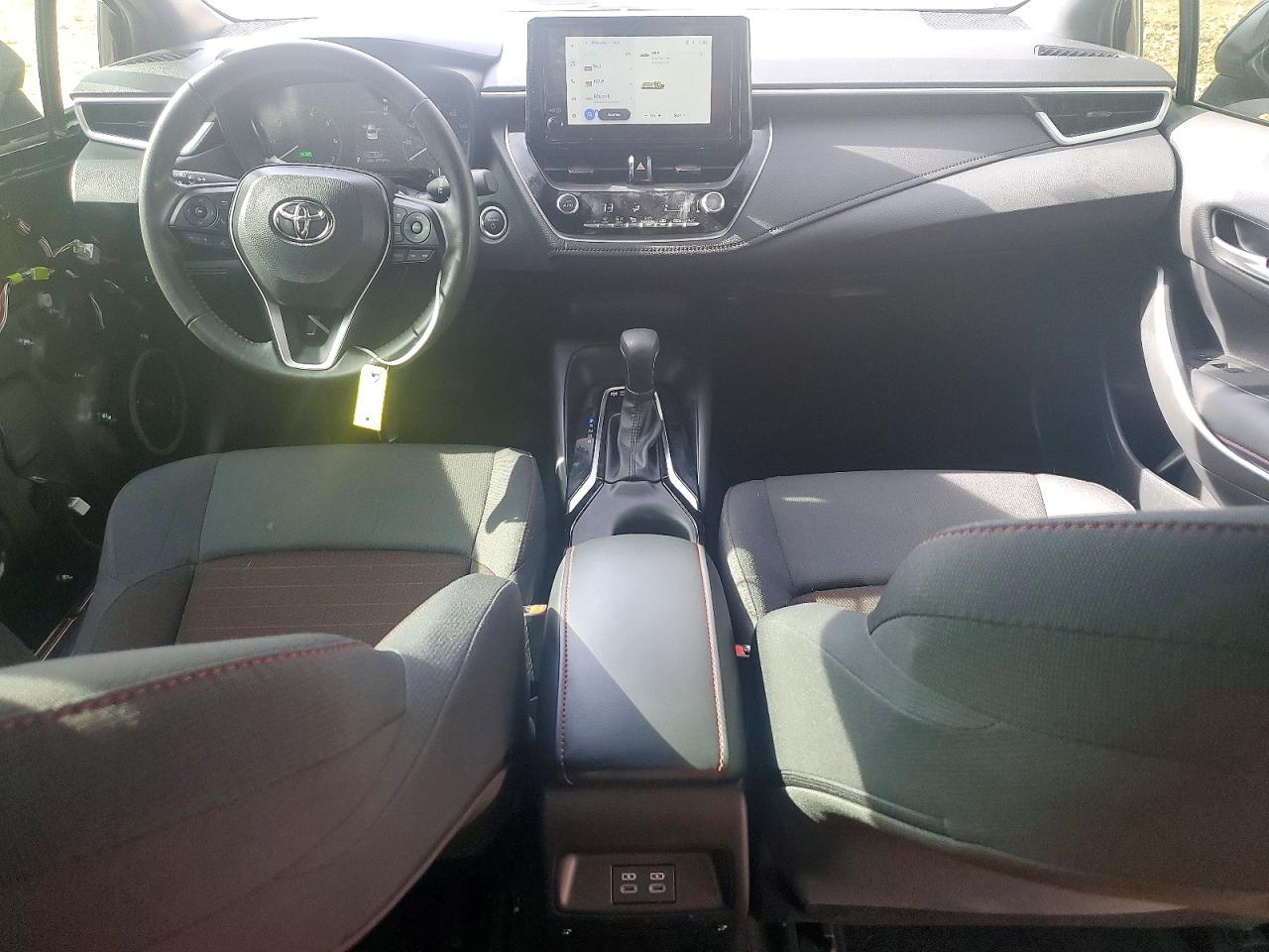 2024 TOYOTA COROLLA LE photo 8