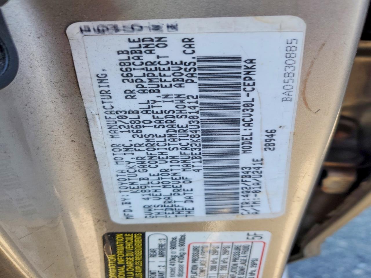 2004 TOYOTA CAMRY photo 12