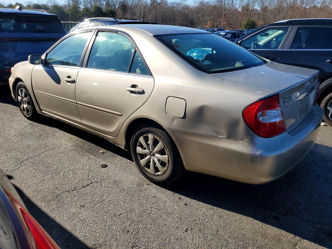 2004 TOYOTA CAMRY photo 2