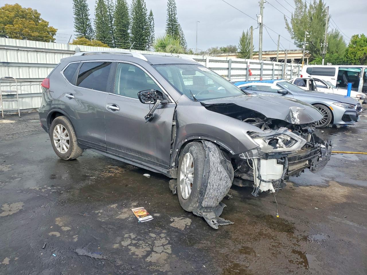 2018 NISSAN ROGUE SV photo 4