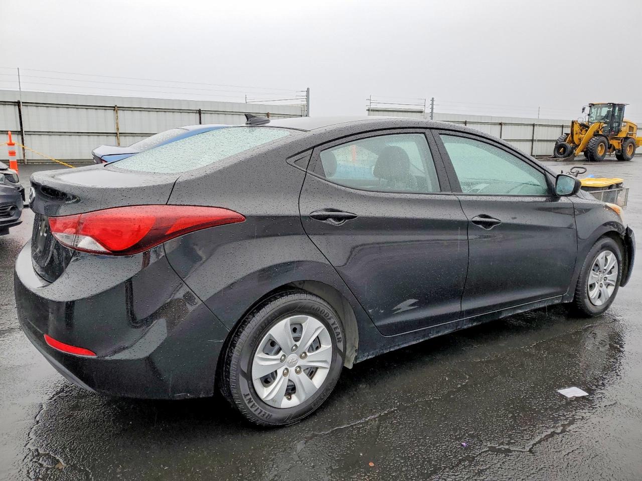 2016 HYUNDAI ELANTRA SE photo 5