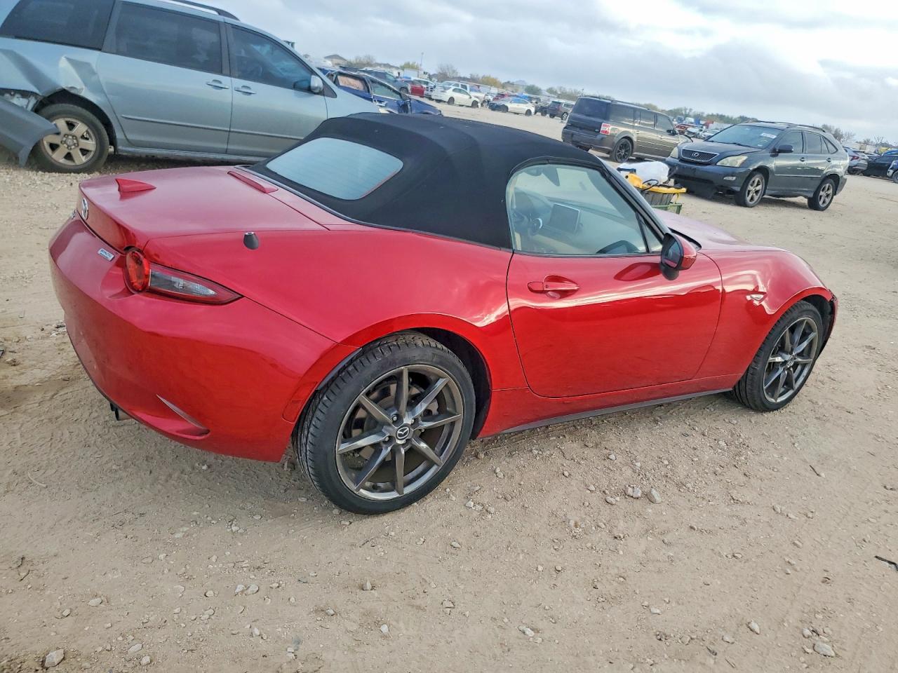 2016 MAZDA MX-5 MIATA GRAND TOURING photo 3
