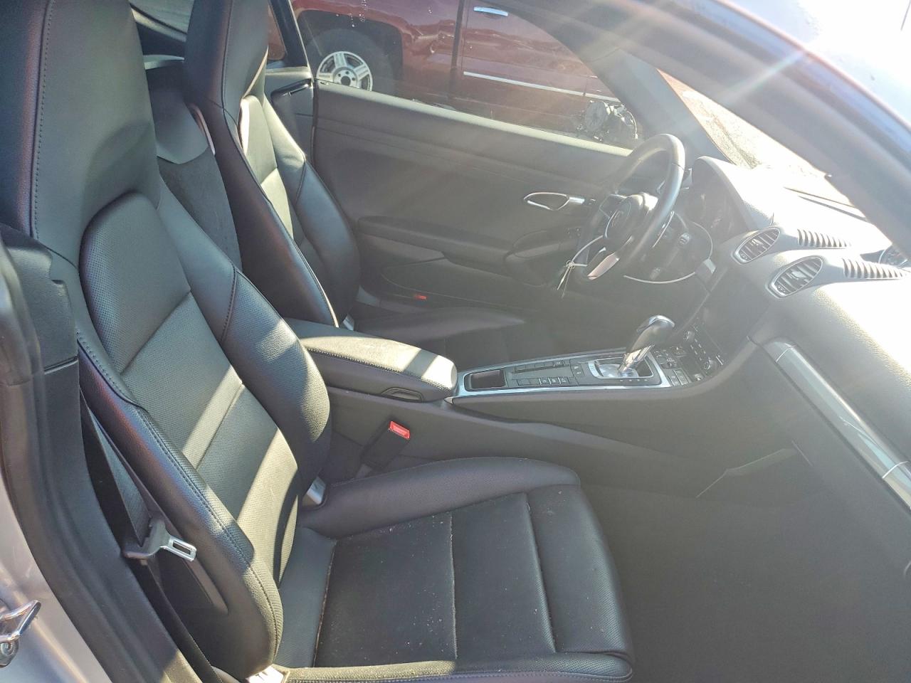 2018 PORSCHE CAYMAN S photo 10