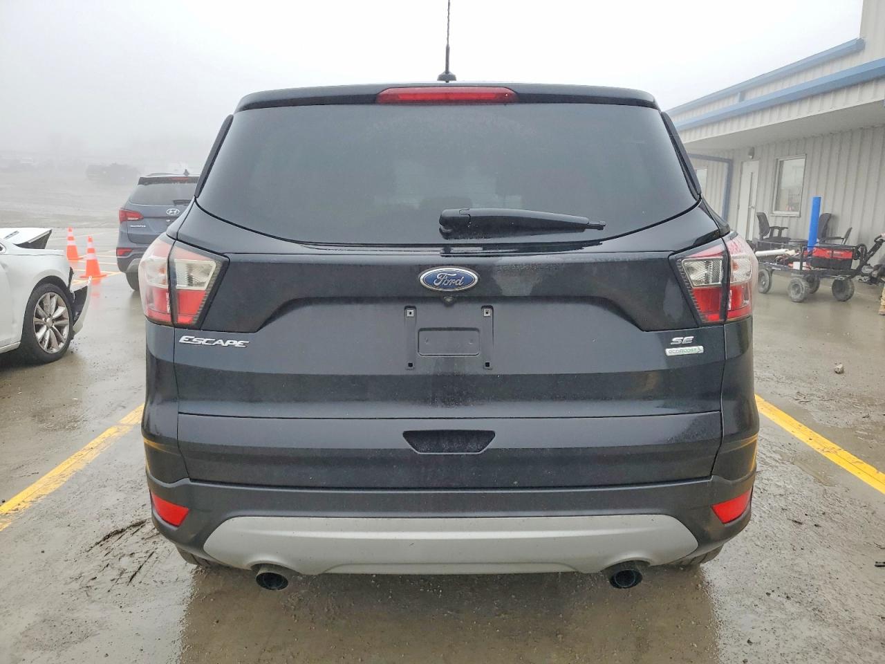 2017 FORD ESCAPE SE photo 11