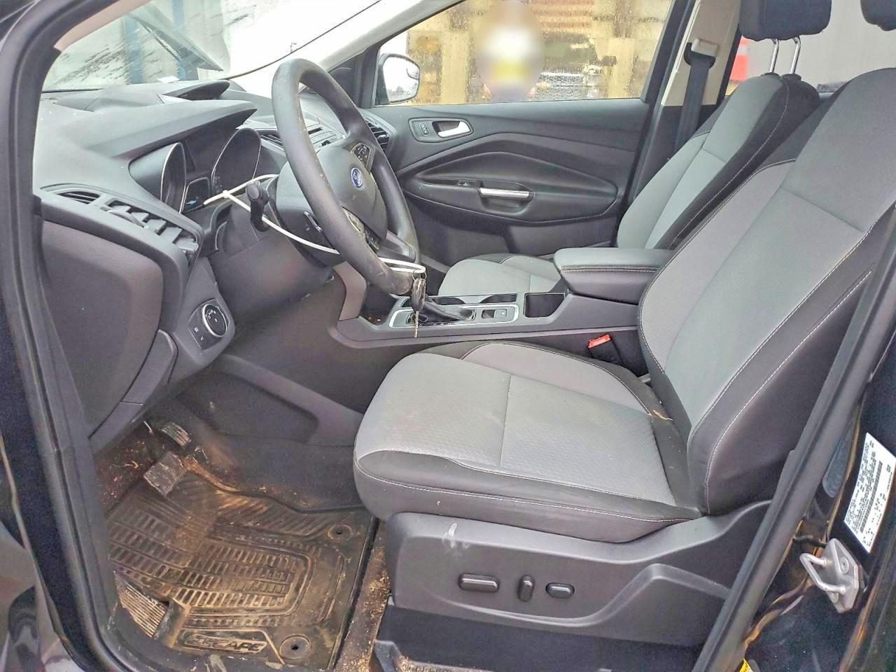 2017 FORD ESCAPE SE photo 13
