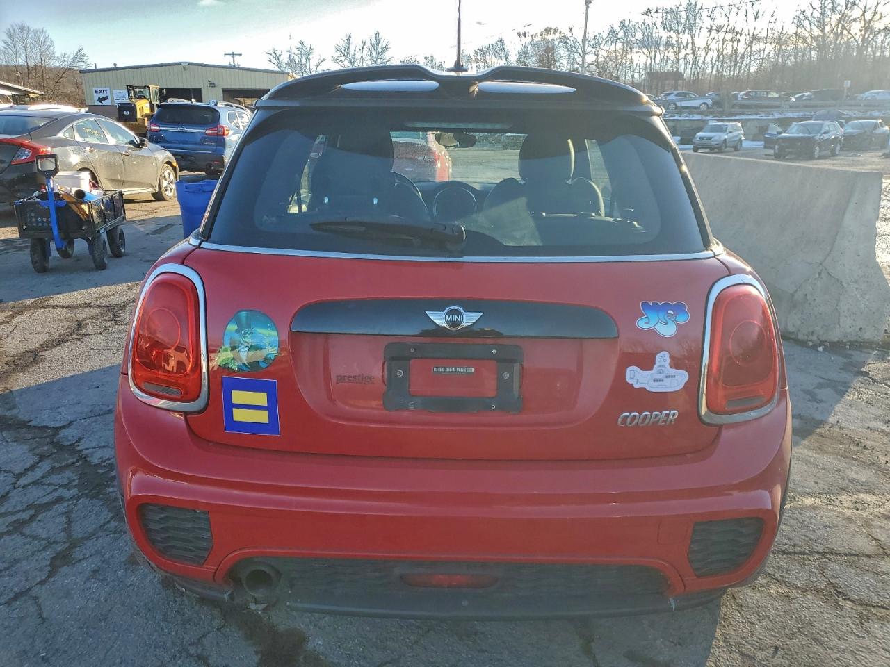 2016 MINI COOPER photo 6