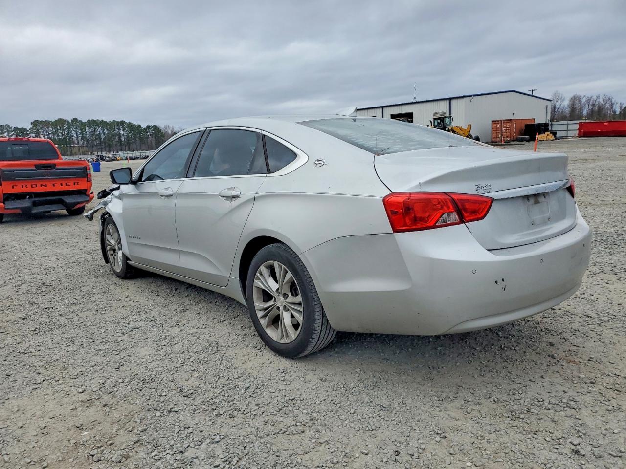 2015 CHEVROLET IMPALA LT photo 2