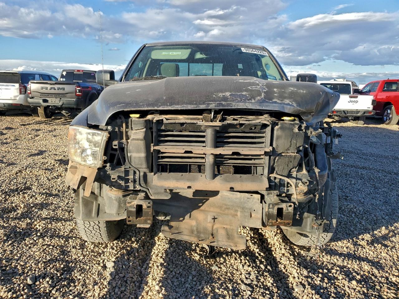 2015 RAM 1500 SLT photo 9