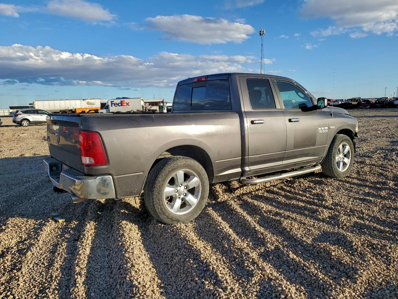 2015 RAM 1500 SLT photo 5