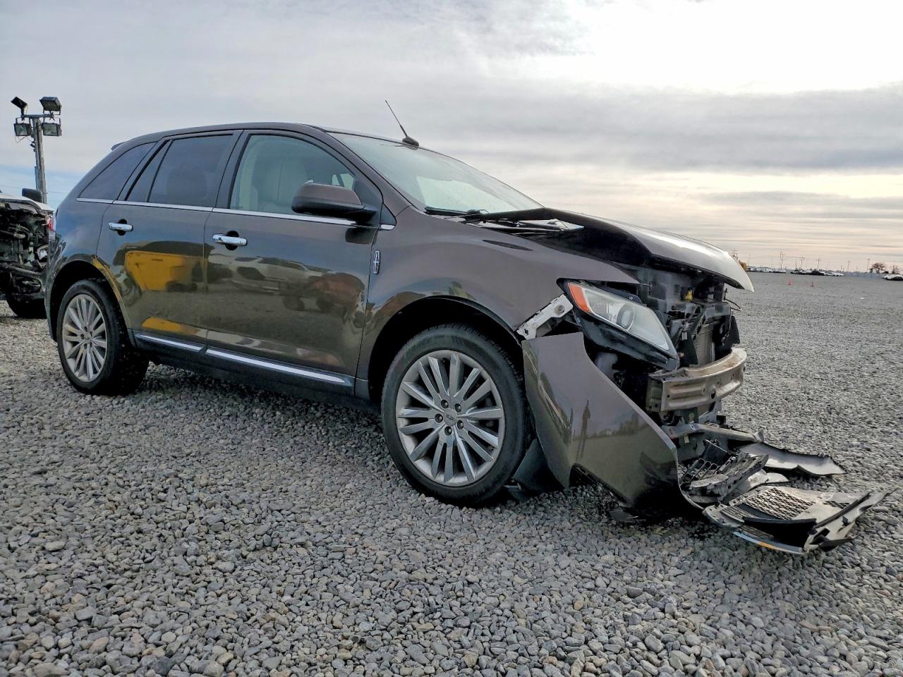 2011 LINCOLN TOWNHOUSE MKX photo 7