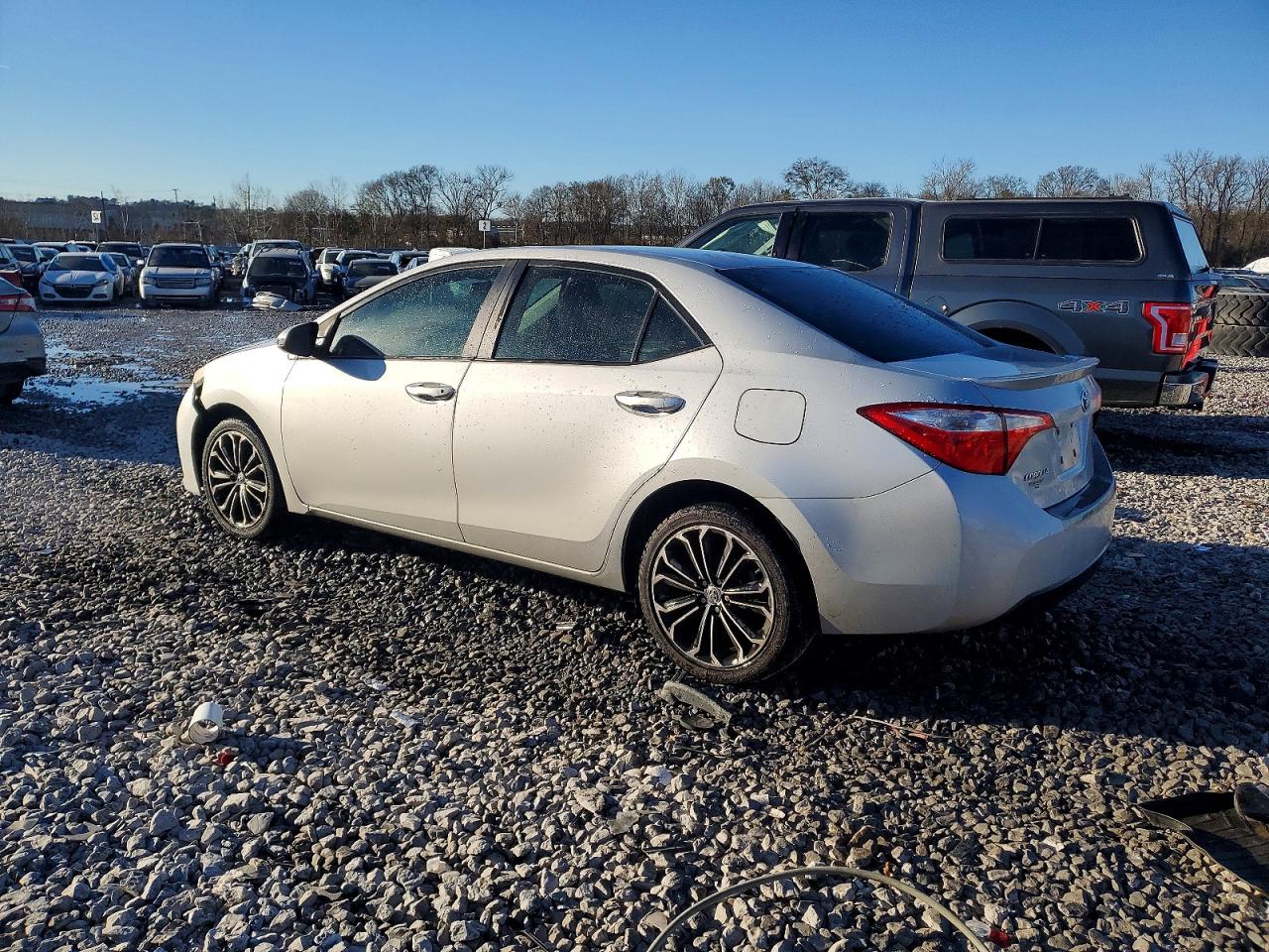 2014 TOYOTA COROLLA L photo 2