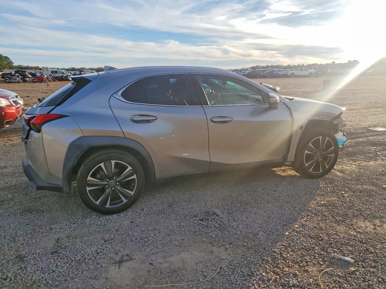 2019 LEXUS UX 200 photo 3