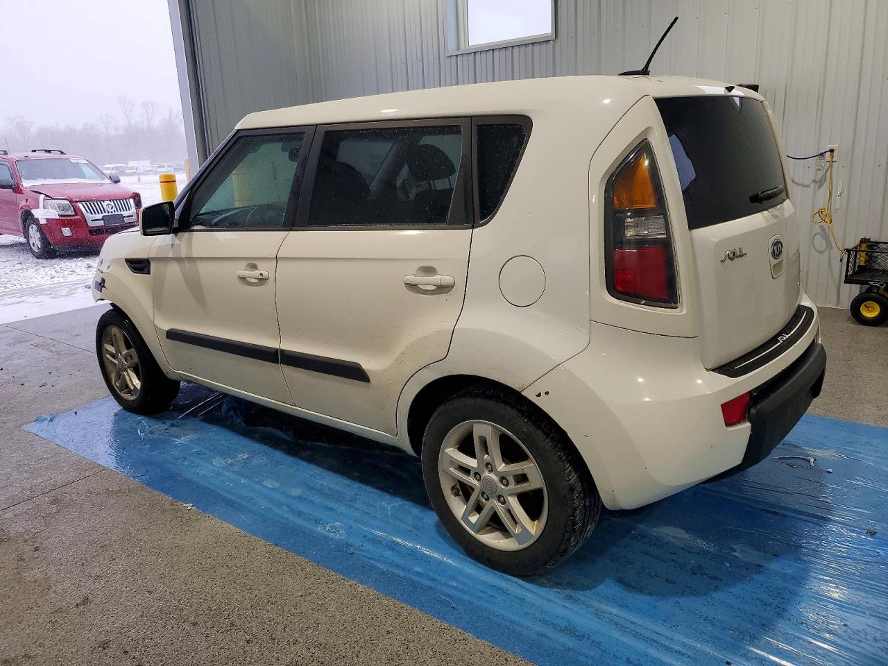 2011 KIA SOUL + photo 2