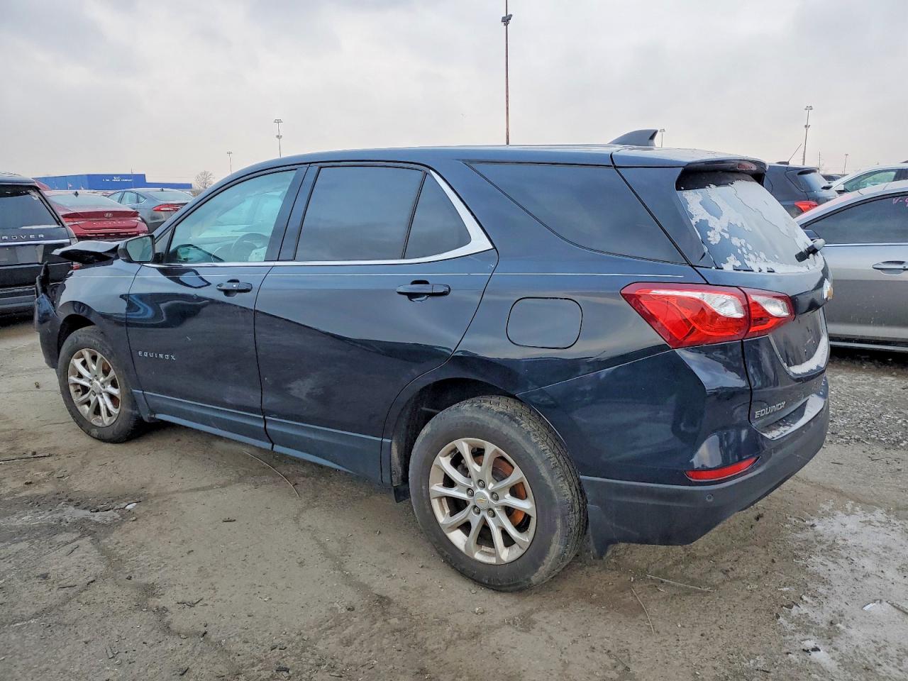 2020 CHEVROLET EQUINOX LT photo 2
