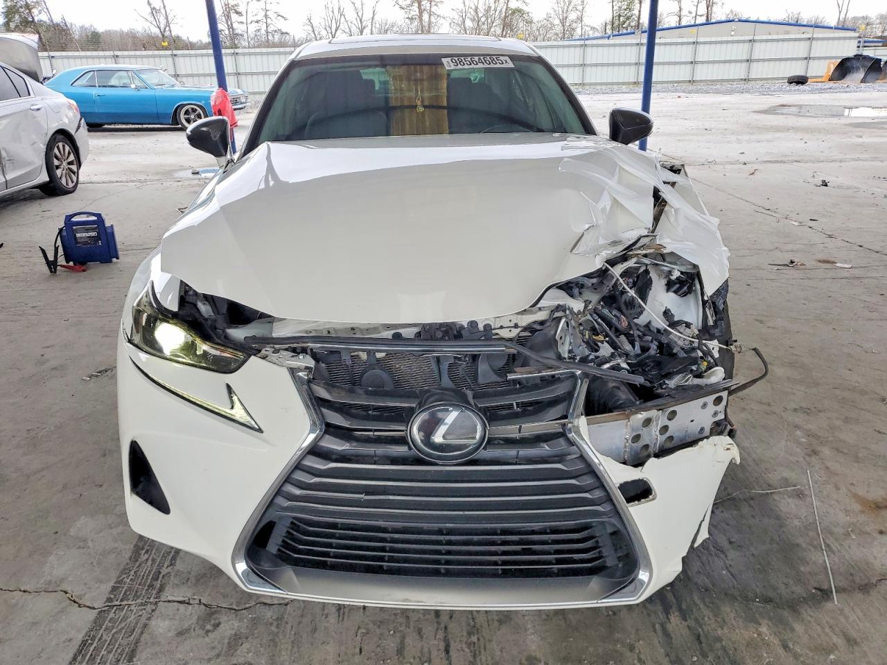2017 LEXUS IS 200T photo 5