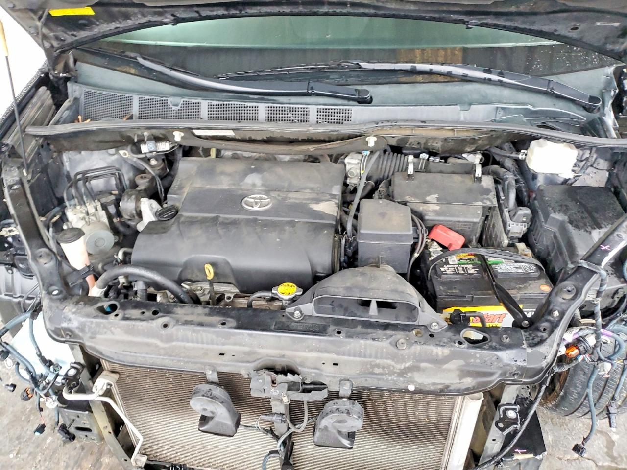 2015 TOYOTA SIENNA XLE photo 21