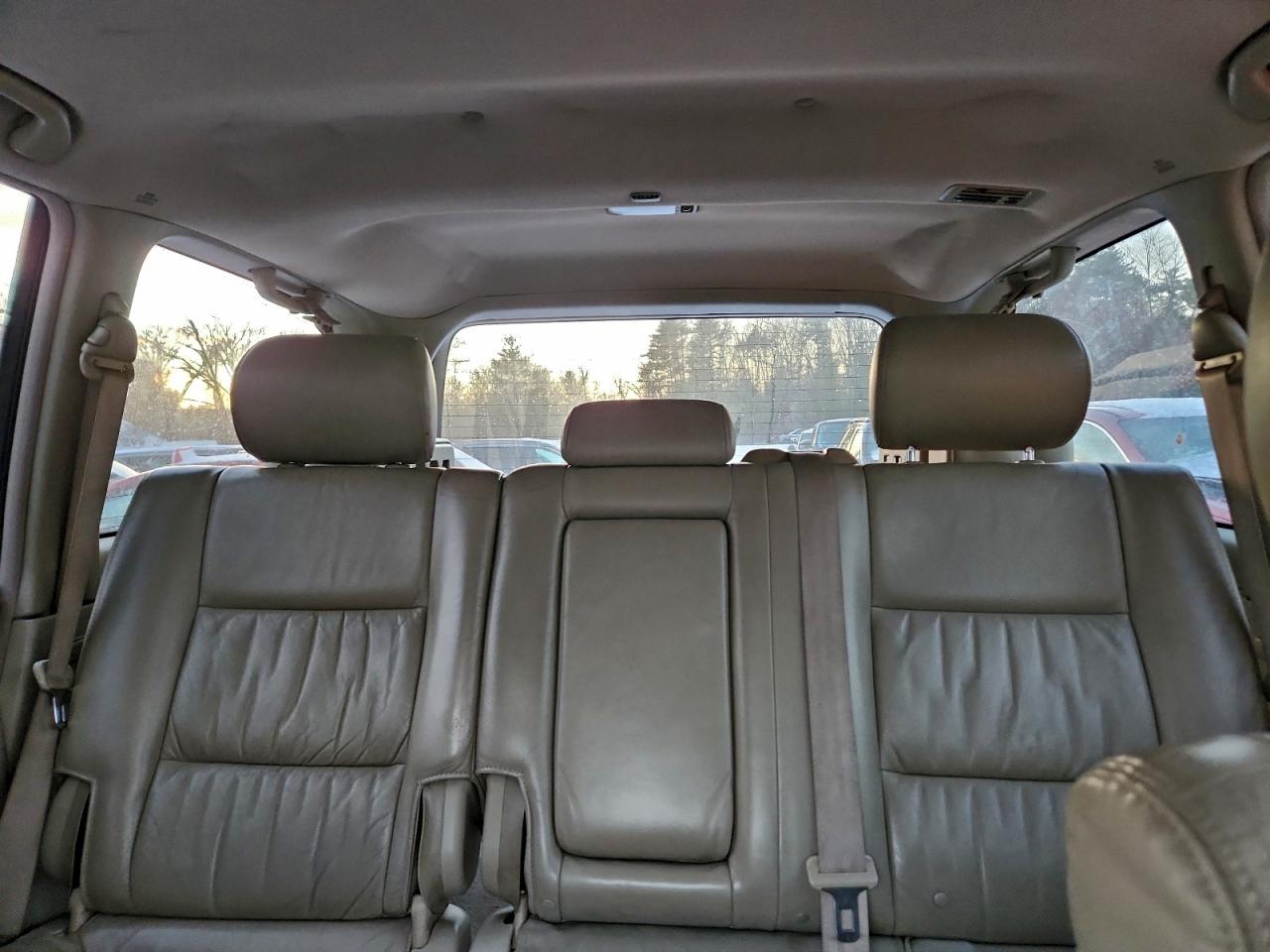2006 TOYOTA LAND CRUISER photo 10