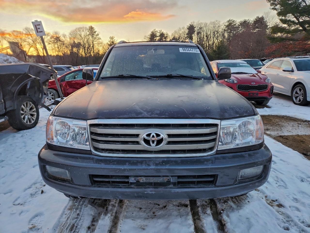 2006 TOYOTA LAND CRUISER photo 5