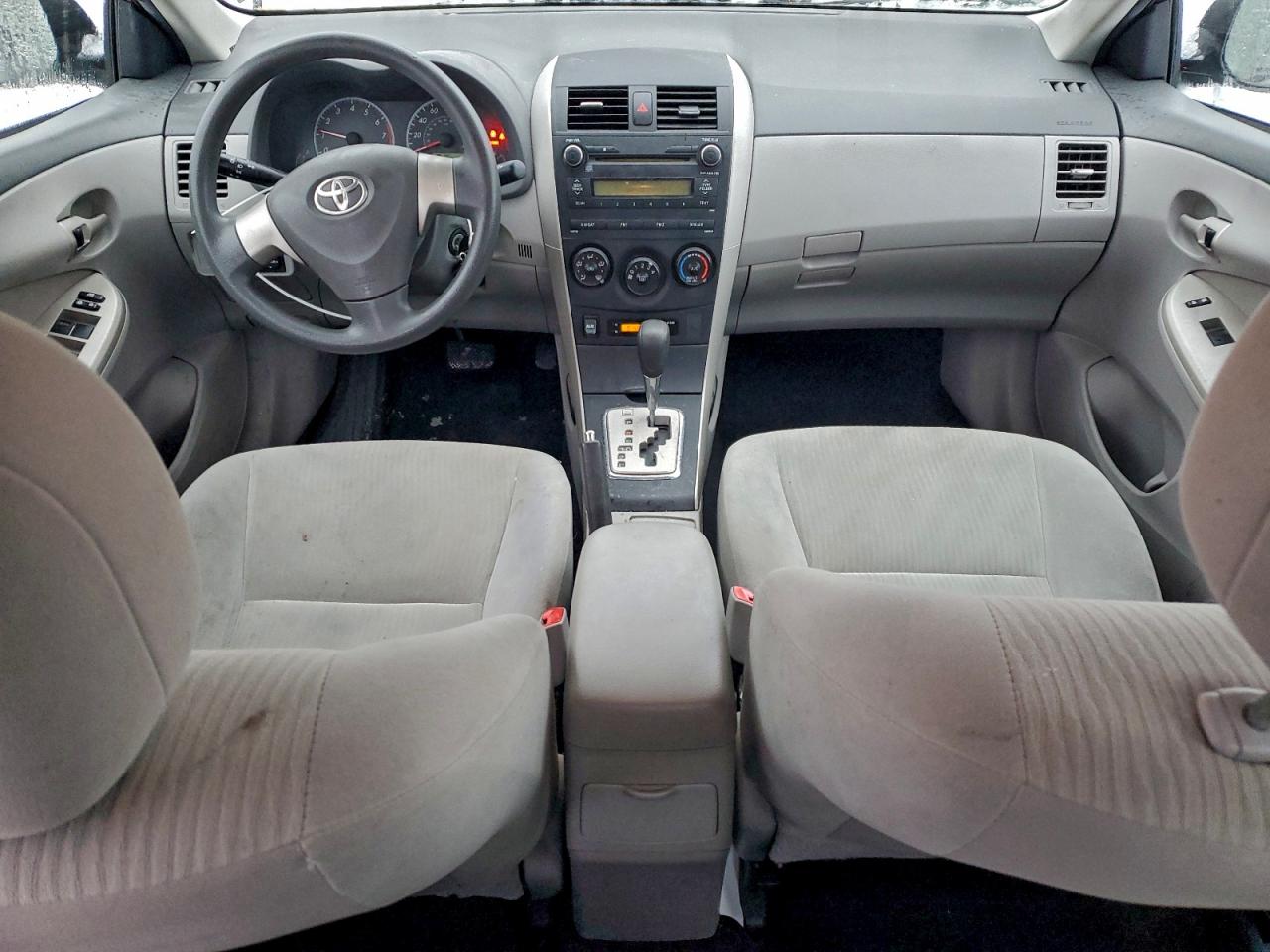 2010 TOYOTA COROLLA BASE photo 22