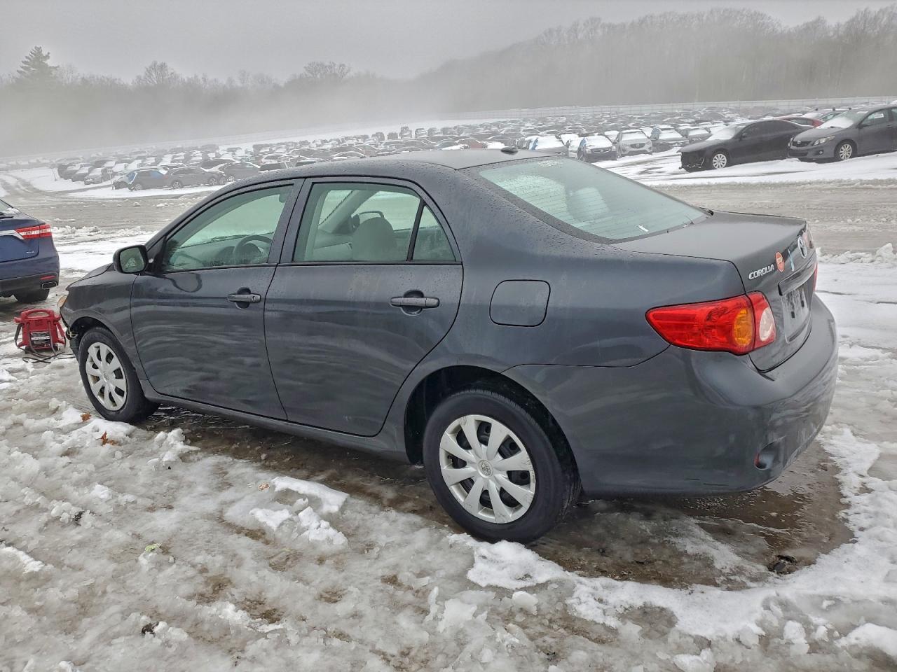 2010 TOYOTA COROLLA BASE photo 4