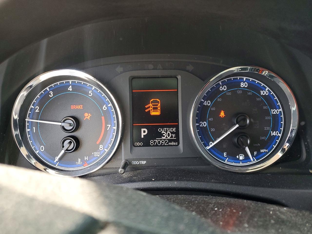 2018 TOYOTA COROLLA L photo 17