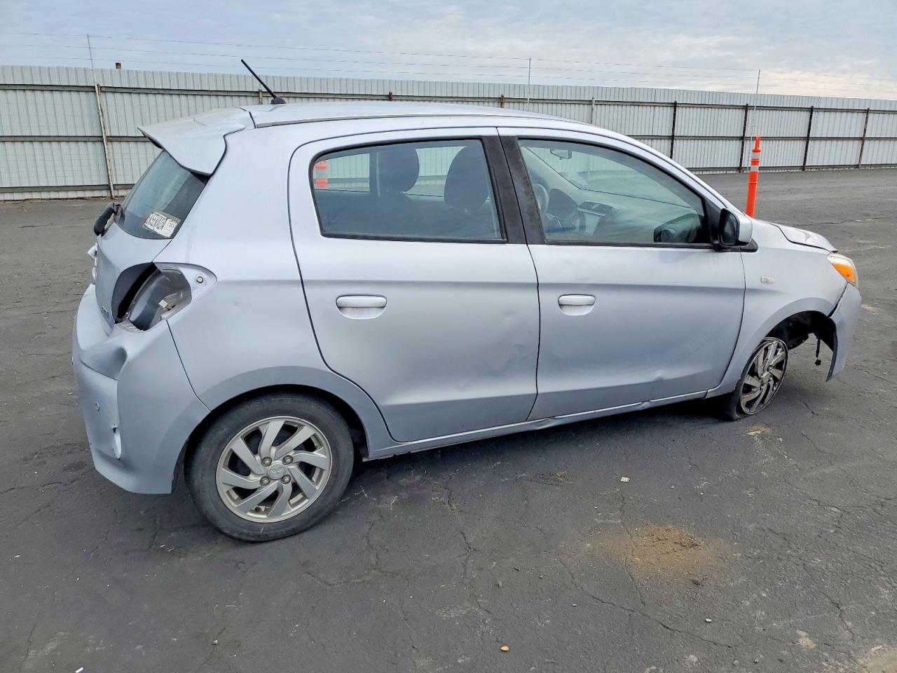 2022 MITSUBISHI MIRAGE ES photo 3