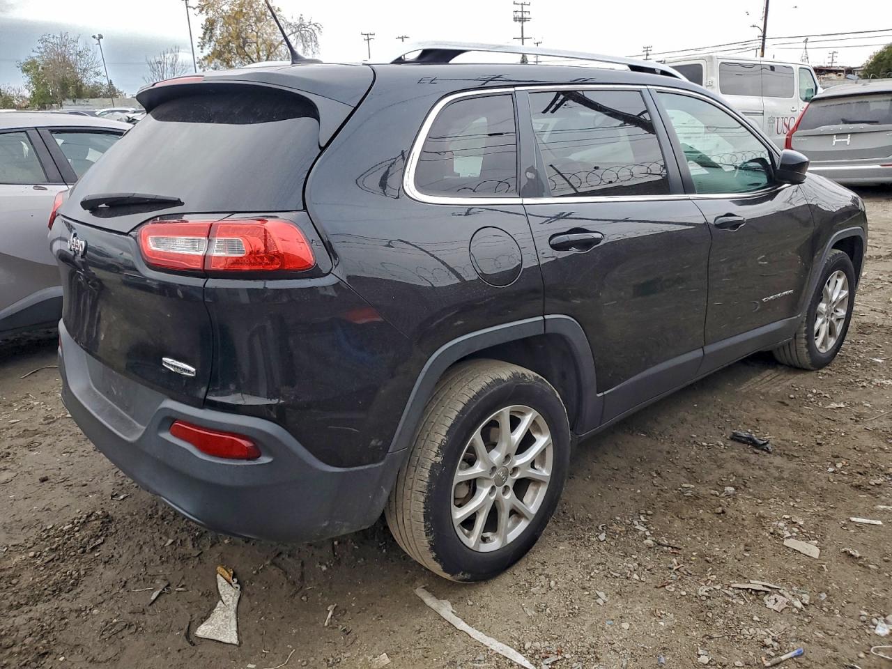 2018 JEEP CHEROKEE LATITUDE photo 3