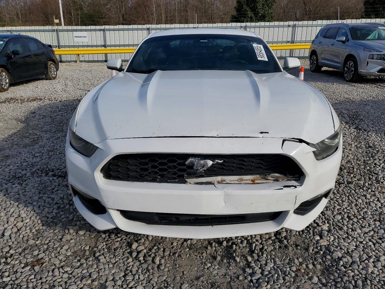 2017 FORD MUSTANG photo 5