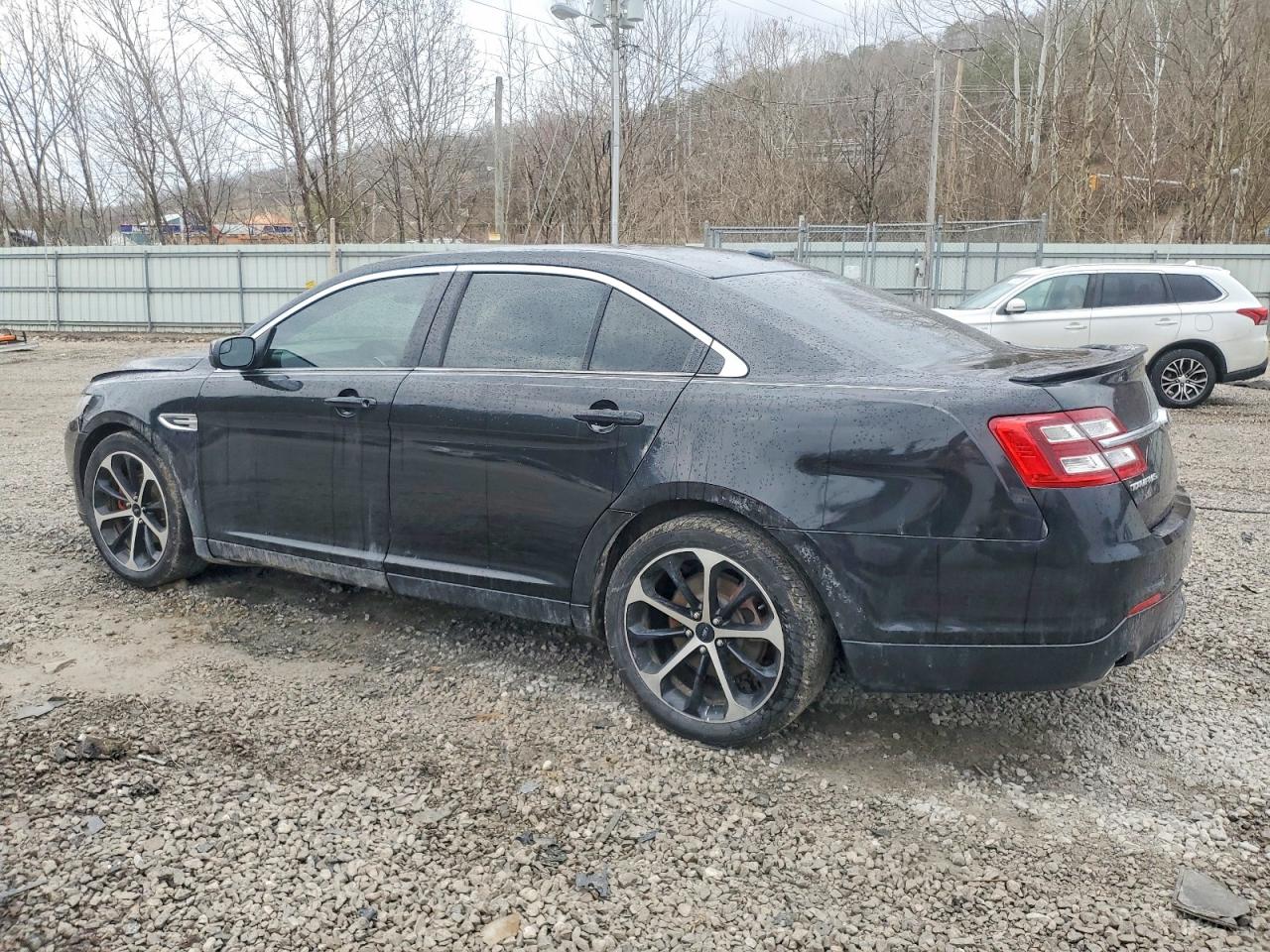 2014 FORD TAURUS SEL photo 2