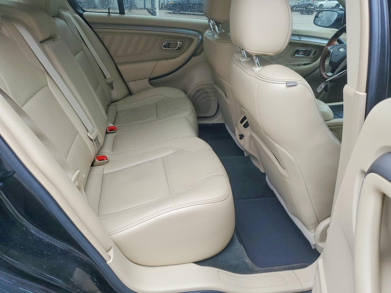 2014 FORD TAURUS SEL photo 10