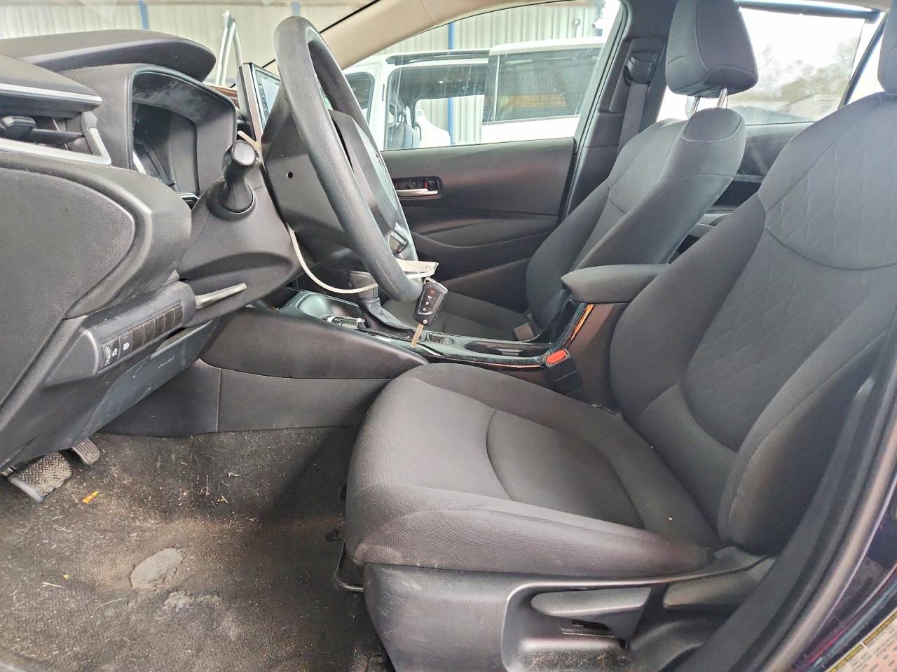 2021 TOYOTA COROLLA LE photo 7