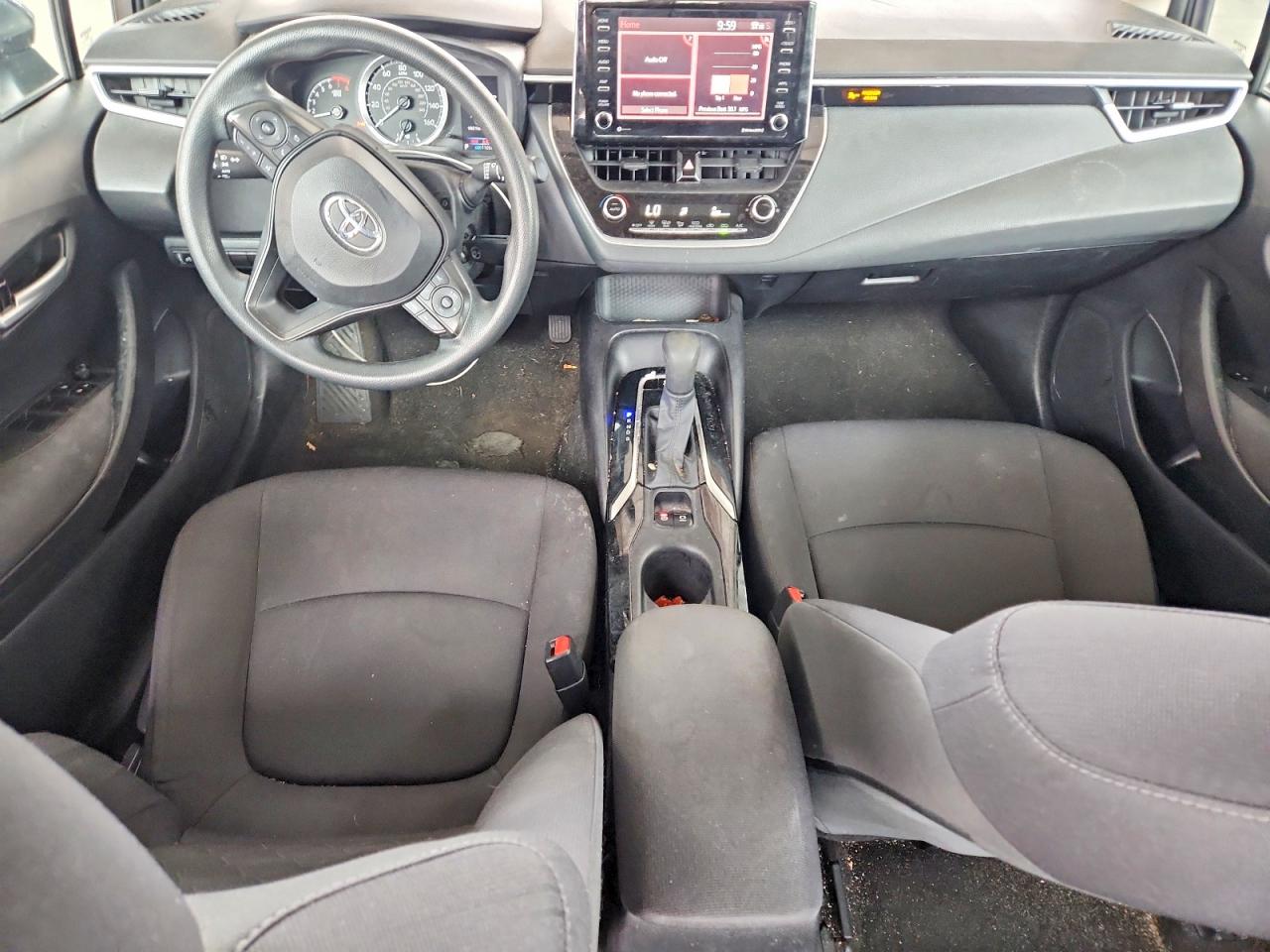 2021 TOYOTA COROLLA LE photo 8