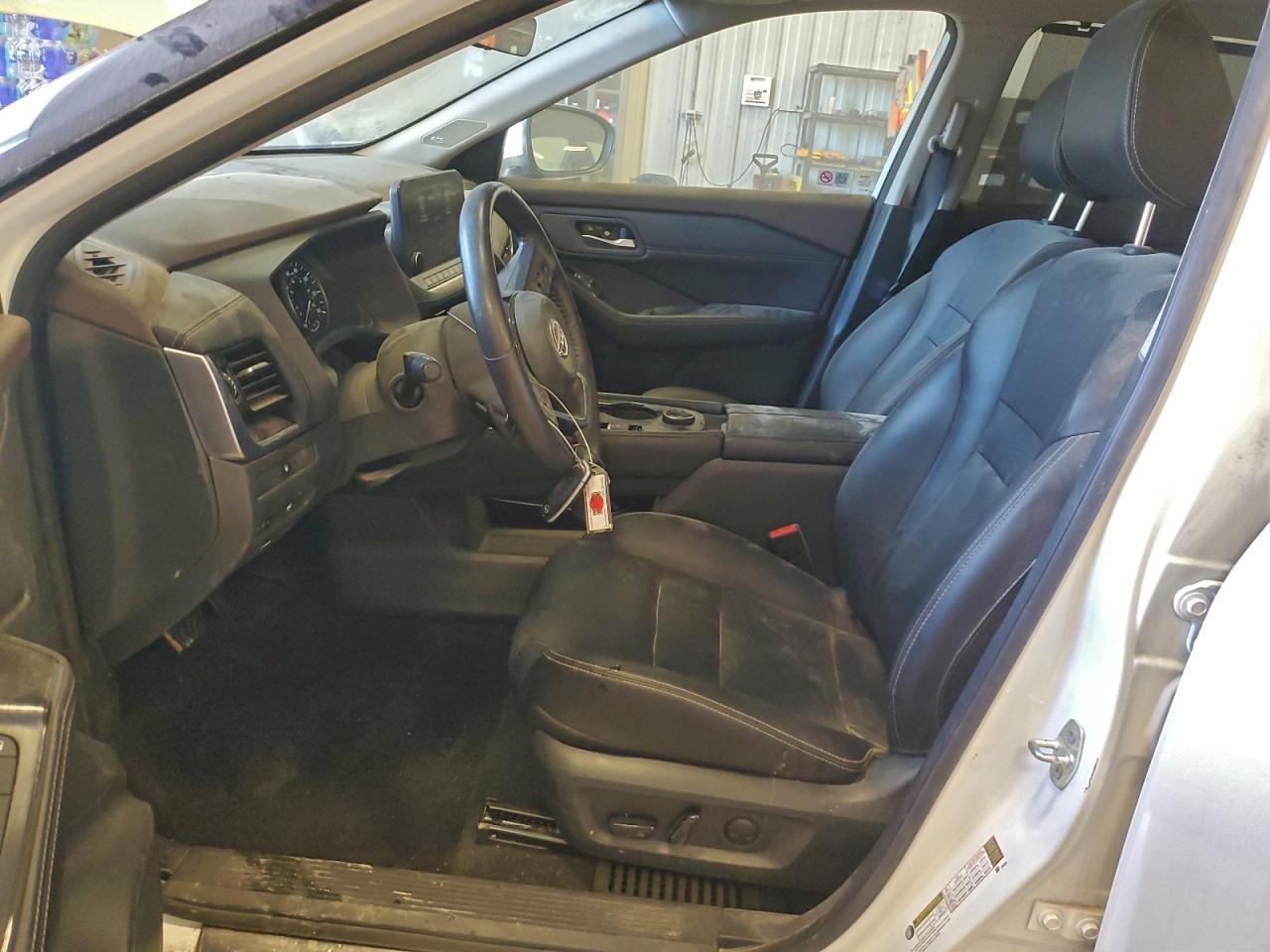 2023 NISSAN ROGUE SL photo 13