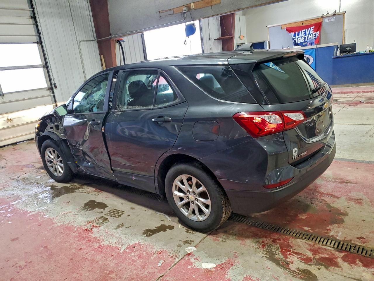 2020 CHEVROLET EQUINOX LS photo 2
