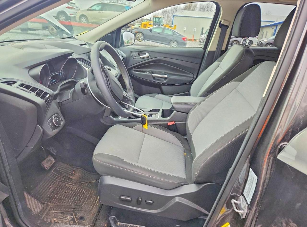 2017 FORD ESCAPE SE photo 7