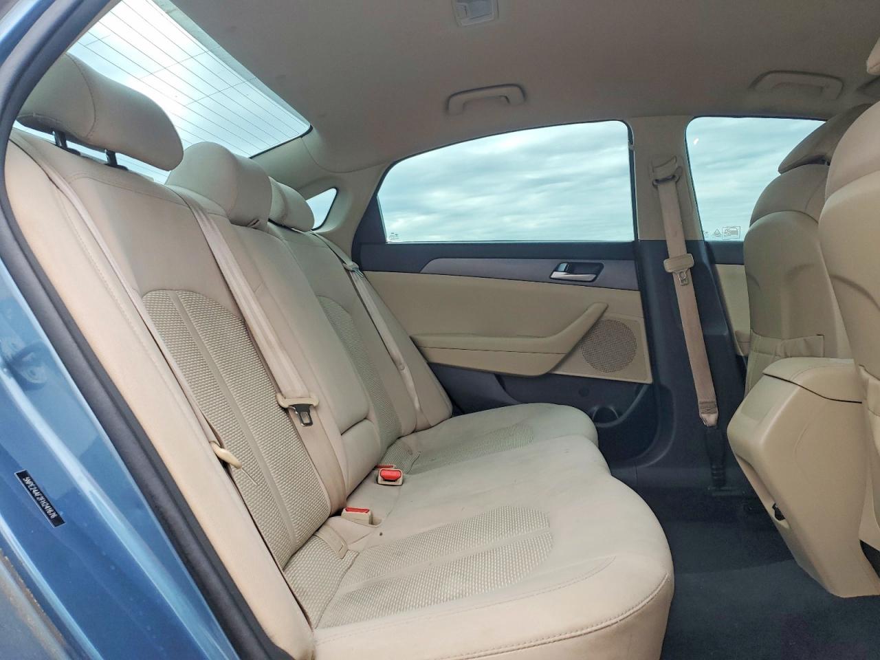 2015 HYUNDAI SONATA SE photo 19