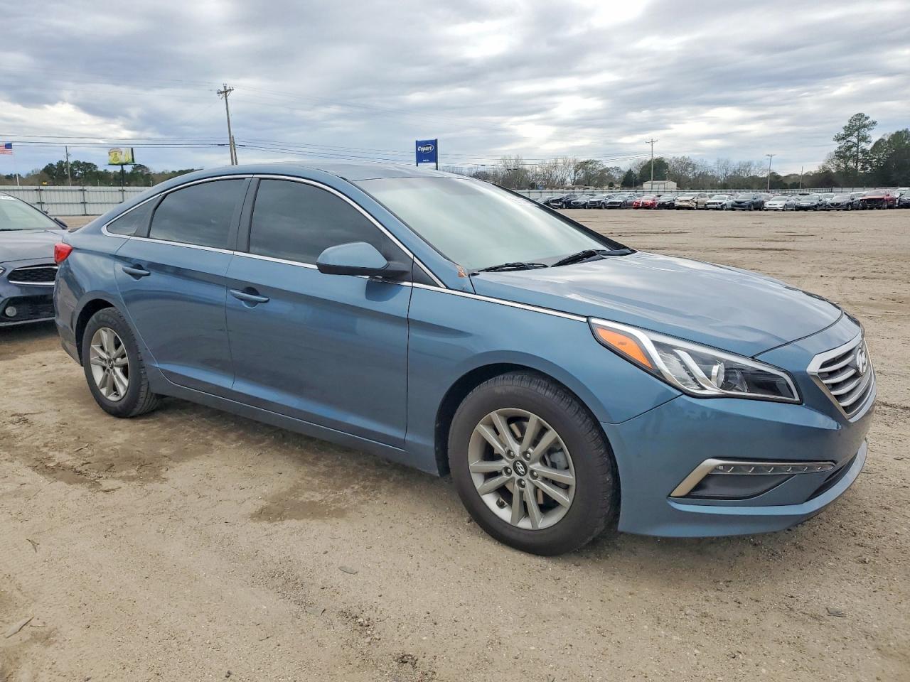 2015 HYUNDAI SONATA SE photo 7