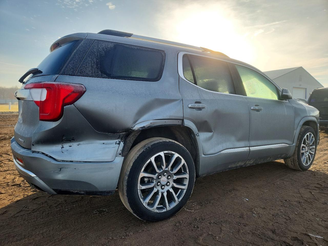 2023 GMC ACADIA DENALI photo 3