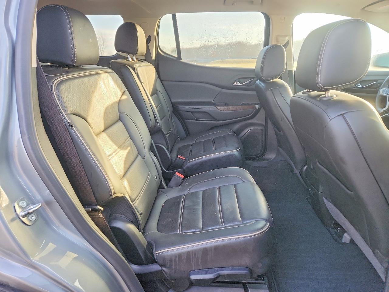 2023 GMC ACADIA DENALI photo 11