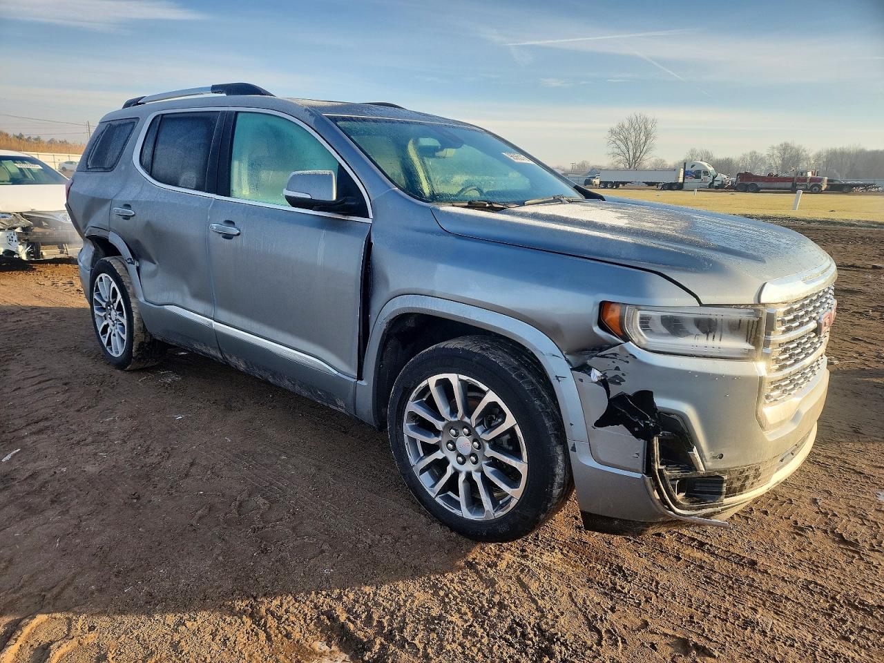2023 GMC ACADIA DENALI photo 4