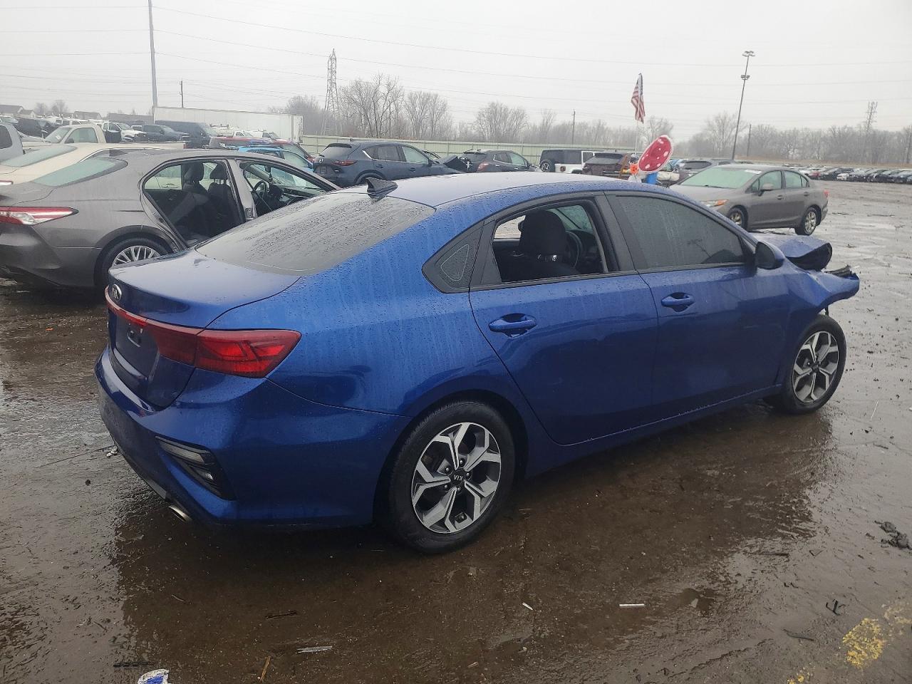 2019 KIA FORTE FE photo 3