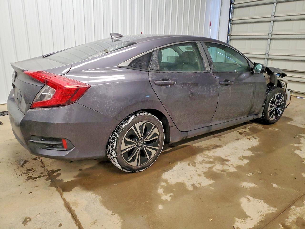 2017 HONDA CIVIC EX photo 3
