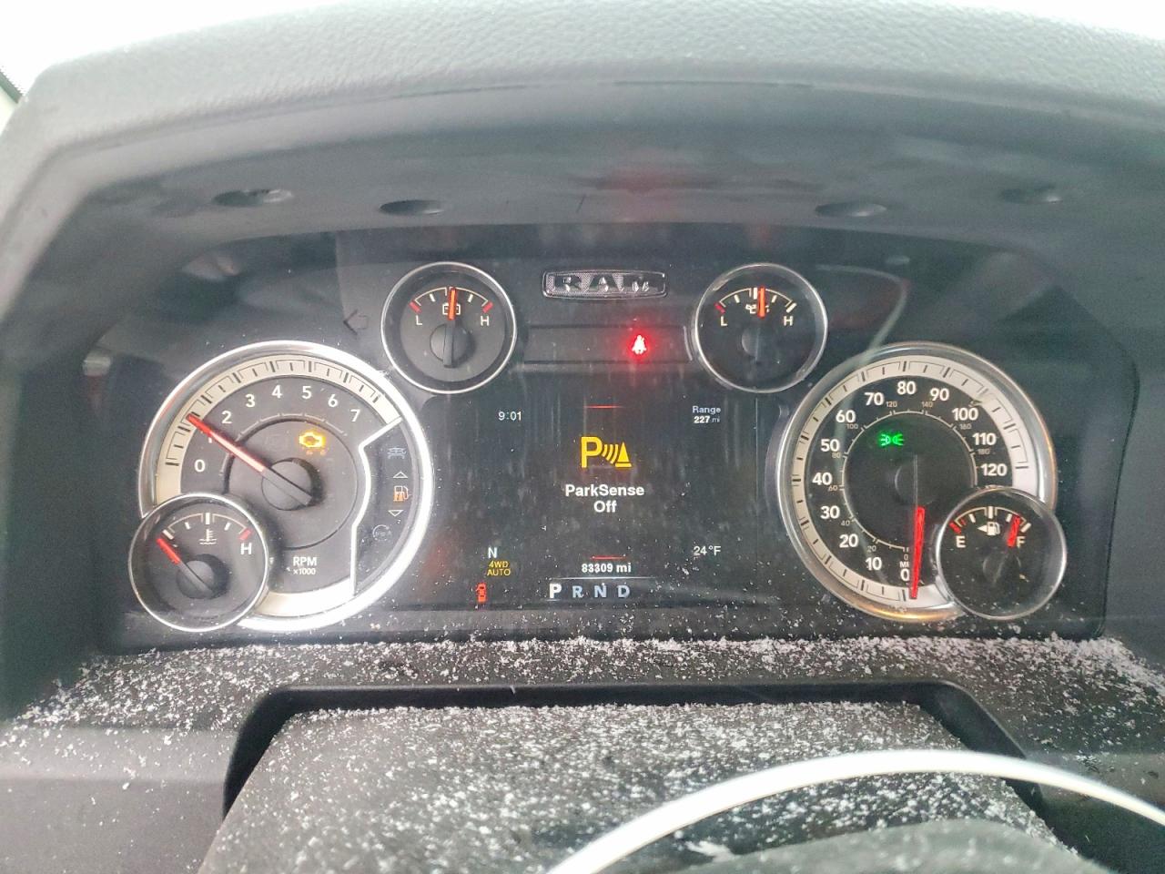 2014 RAM 1500 SLT photo 9