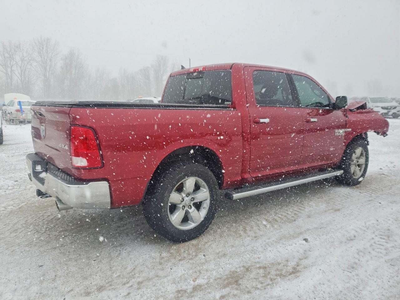 2014 RAM 1500 SLT photo 3