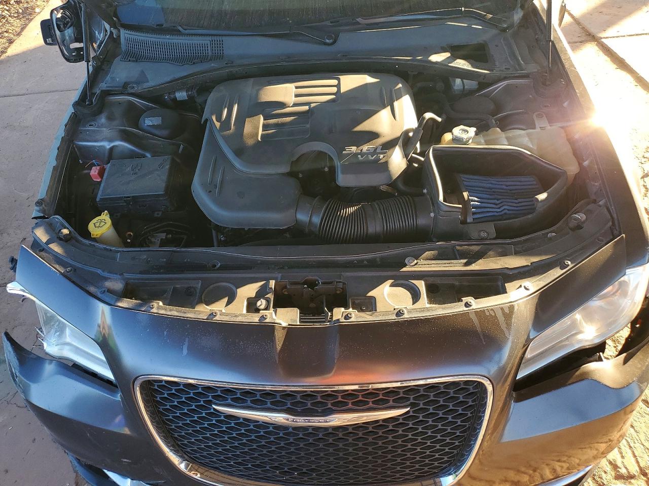 2016 CHRYSLER 300 LIMITED photo 11