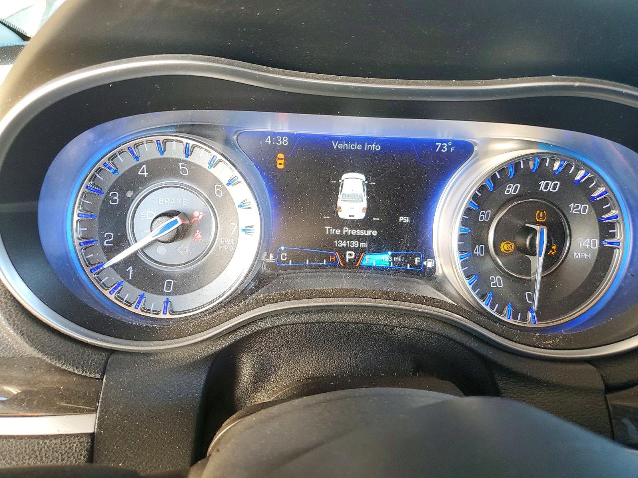 2016 CHRYSLER 300 LIMITED photo 9