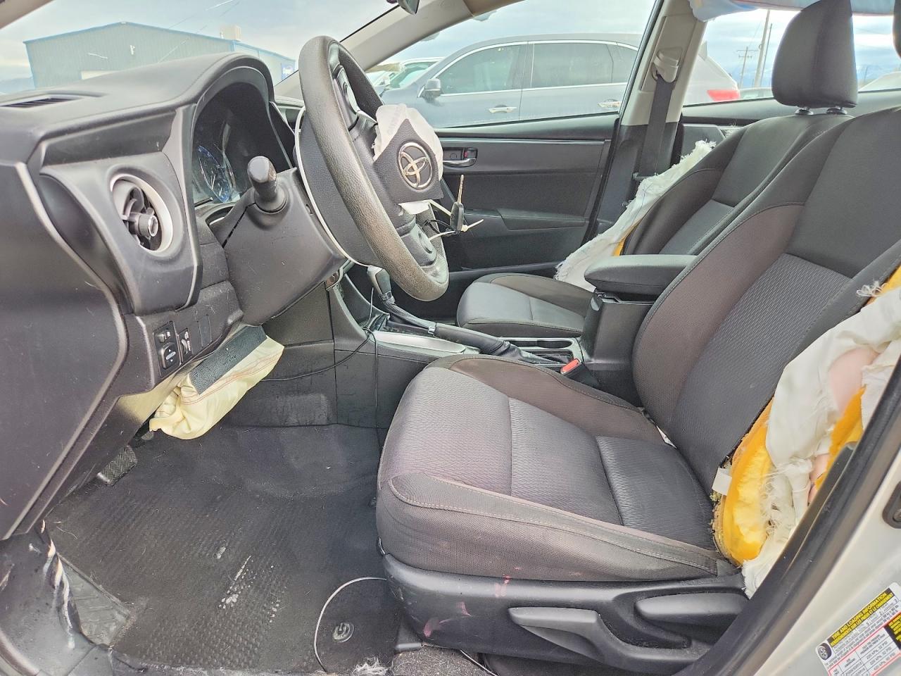 2019 TOYOTA COROLLA L photo 7