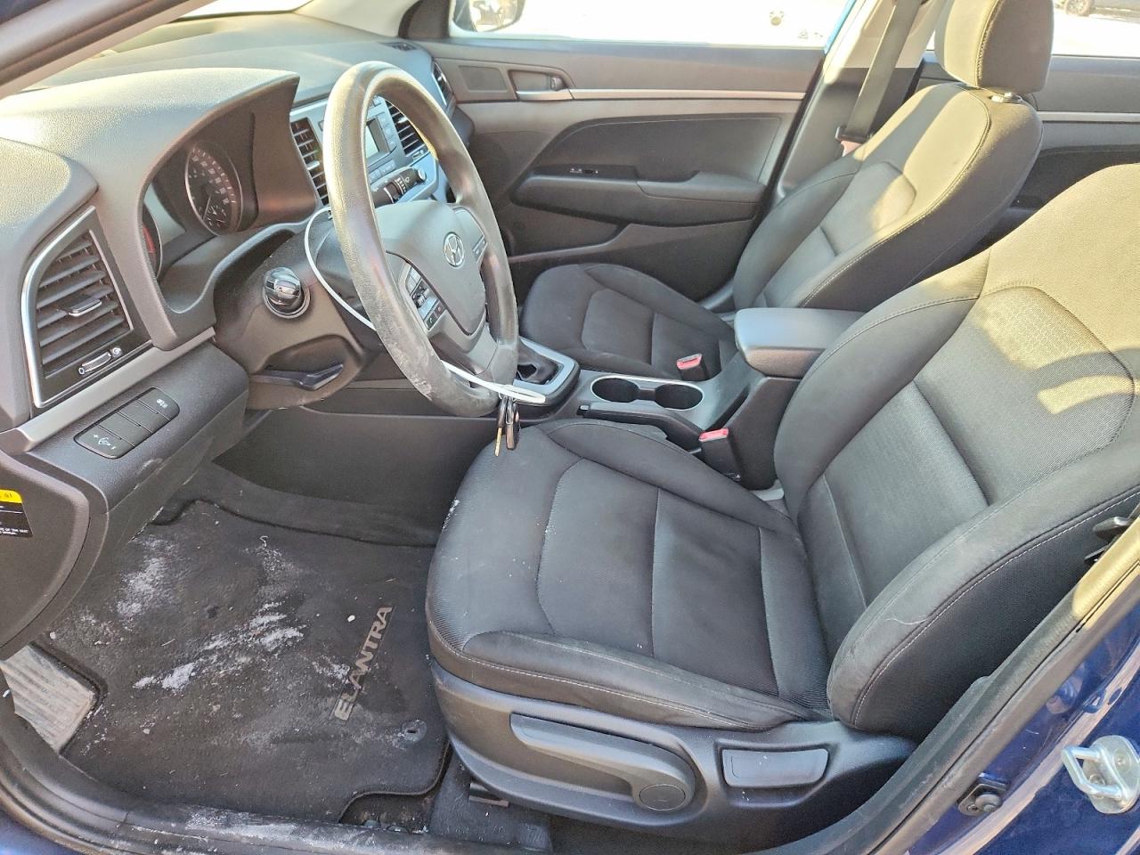 2017 HYUNDAI ELANTRA SE photo 7