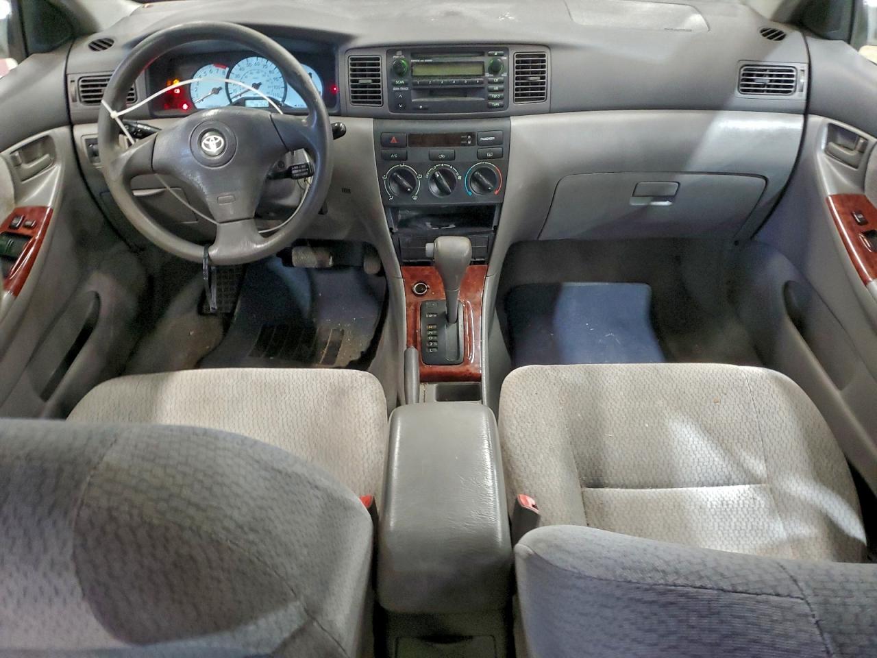 2004 TOYOTA COROLLA CE photo 8