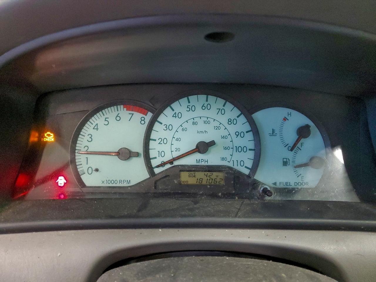 2004 TOYOTA COROLLA CE photo 9